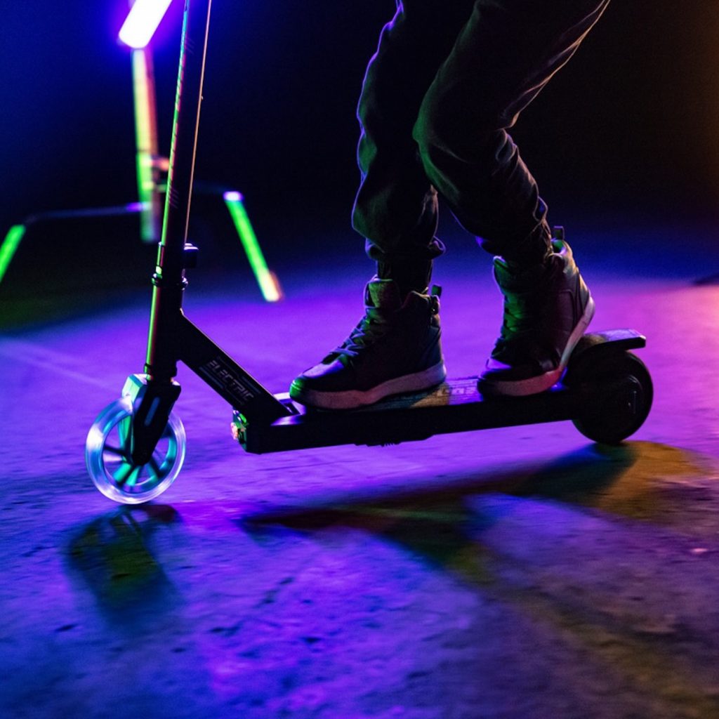 Yvolution NEON Edge Electric Kids Scooter Light up Wheel Blue from 8 ...